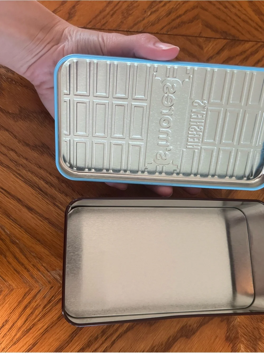Hershey's S'mores Collectible Metal Tin - Embossed Lid Blue